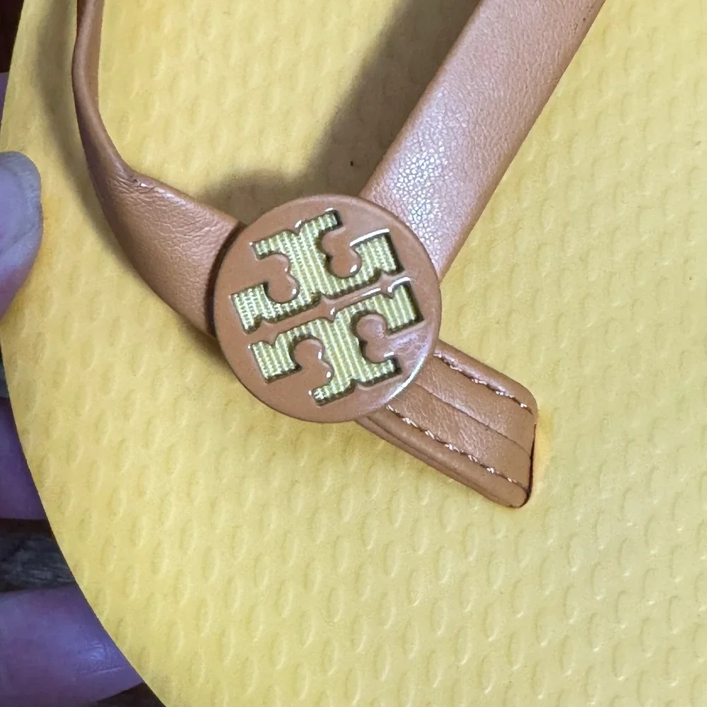 Tory Burch Yellow Tan Leather Mini Minnie Logo Flip Flop Sandals Womens Chic Sz9